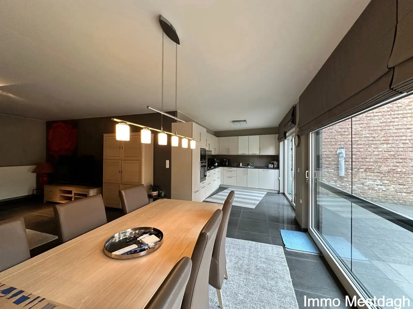 Ruim gelijkvloers appartement met tuin en autostaanplaats. foto 10