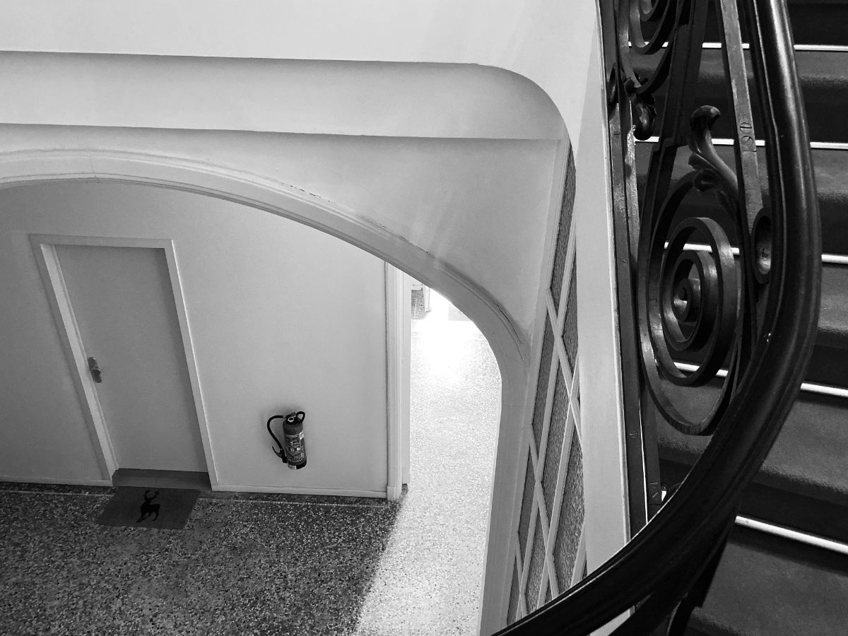 Super design Flat 95 m2 met gesloten garagebox en kelder foto 32