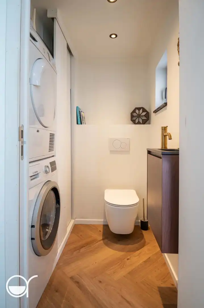 Volledig gerenoveerde woning gelegen aan het klein begijnhof. foto 8