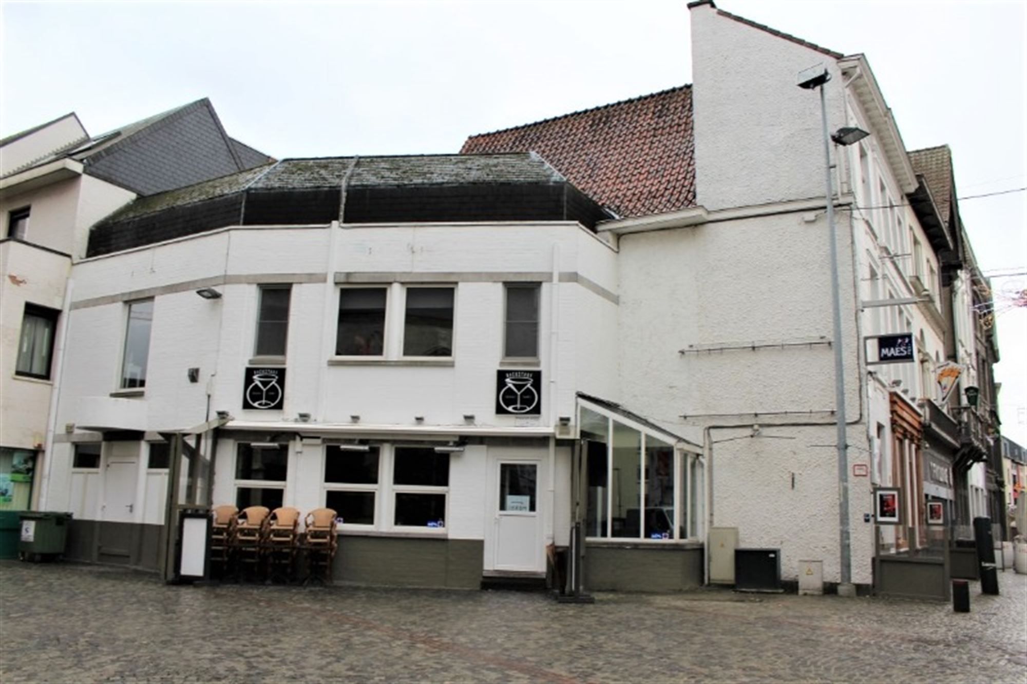 Karaktervol handelspand met woonst in centrum Aalst foto 1