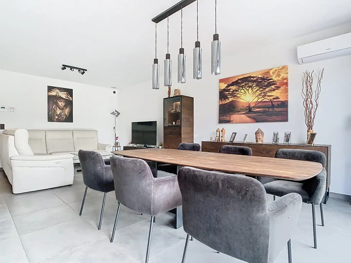 Recent gelijkvloers appartement met tuin, 2 slaapkamers en dressing foto 2