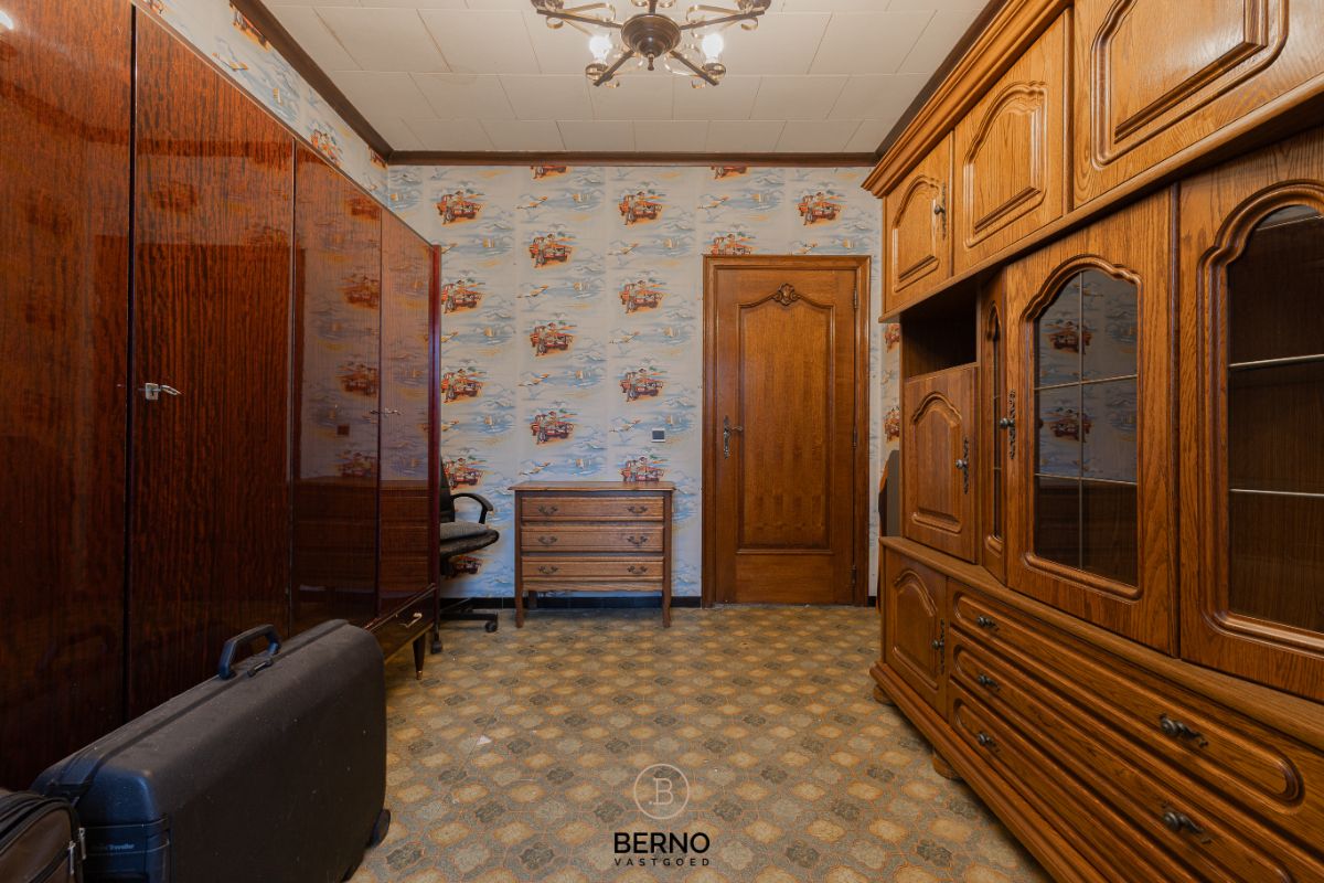 Te renoveren laagbouwwoning op 1.095m2 foto 10