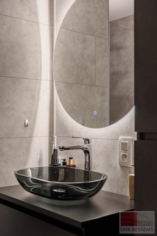 Recent gerenoveerd appartement (2019) met een bewoonbare oppervlakte van 73 m². foto 16