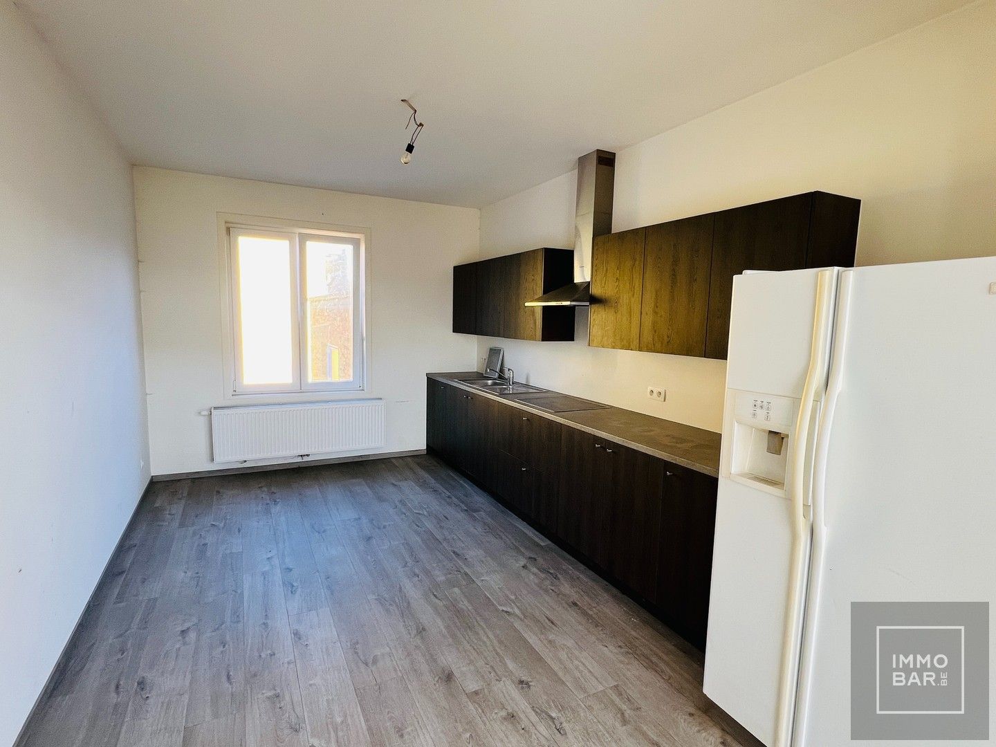 Charmant handelspand met gerenoveerd appartement foto 11