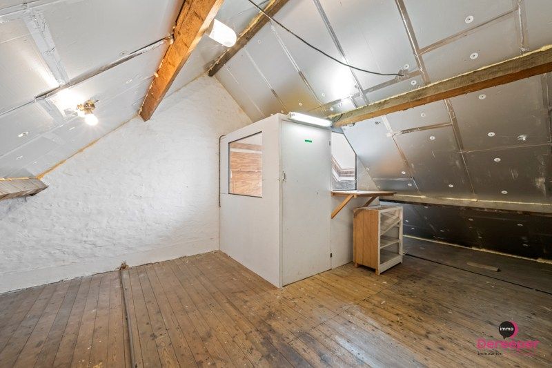 Te renoveren rijwoning op centrale ligging foto 14