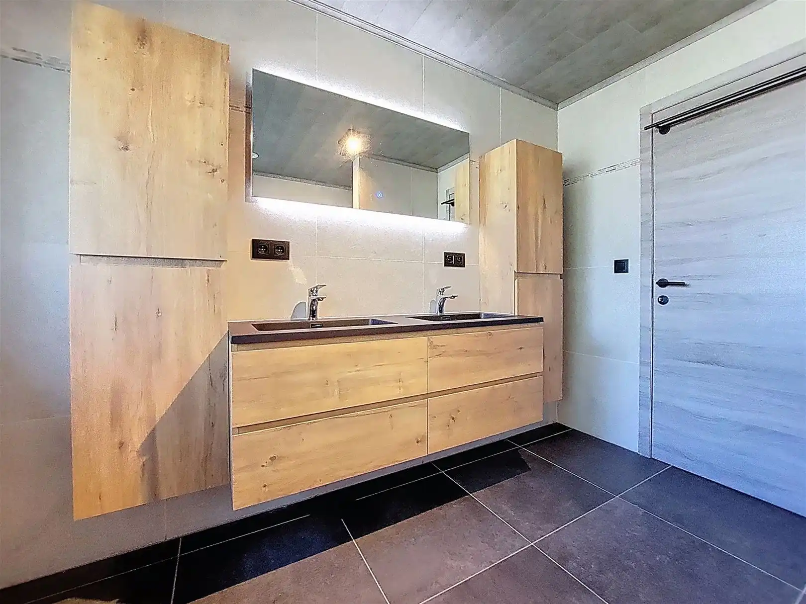 uitzonderlijke eigendom met garage en grote tuin (2287 m²) foto 17