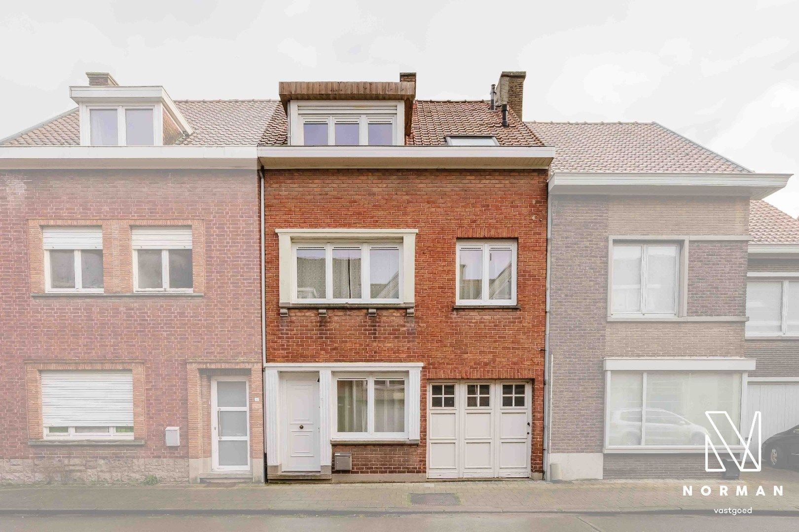 Ruime & moderne woning met 4 slaapkamers & garage in Heule! foto 15