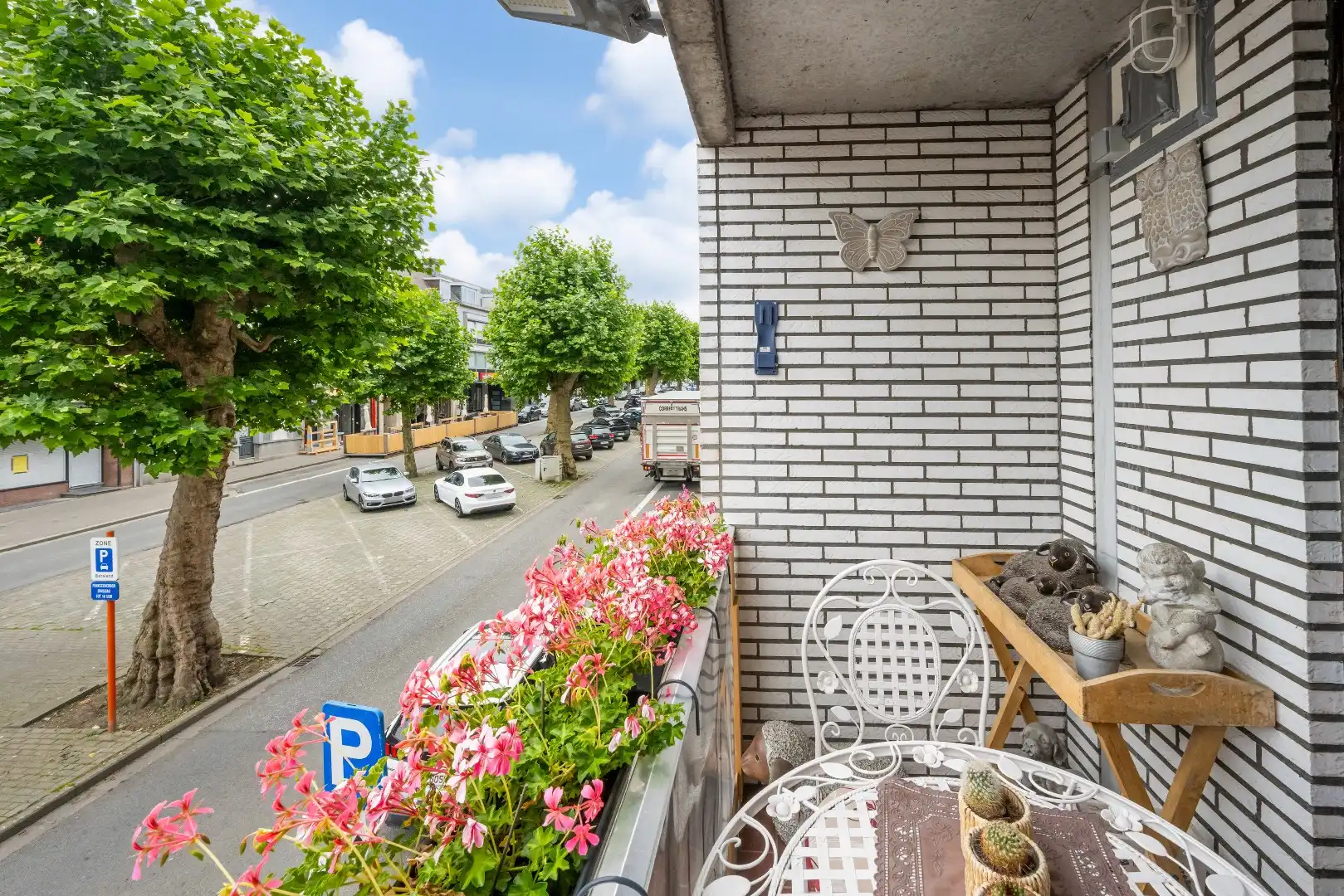 CENTRUMLIGGING - Lichtrijk appartement MET garage foto 2