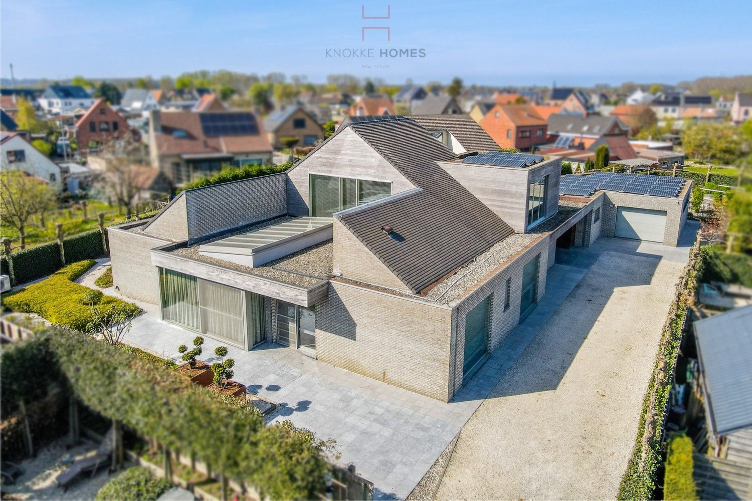 Bijzonder ruime en zeer rustig gelegen villa in Damme-Sijsele foto 39