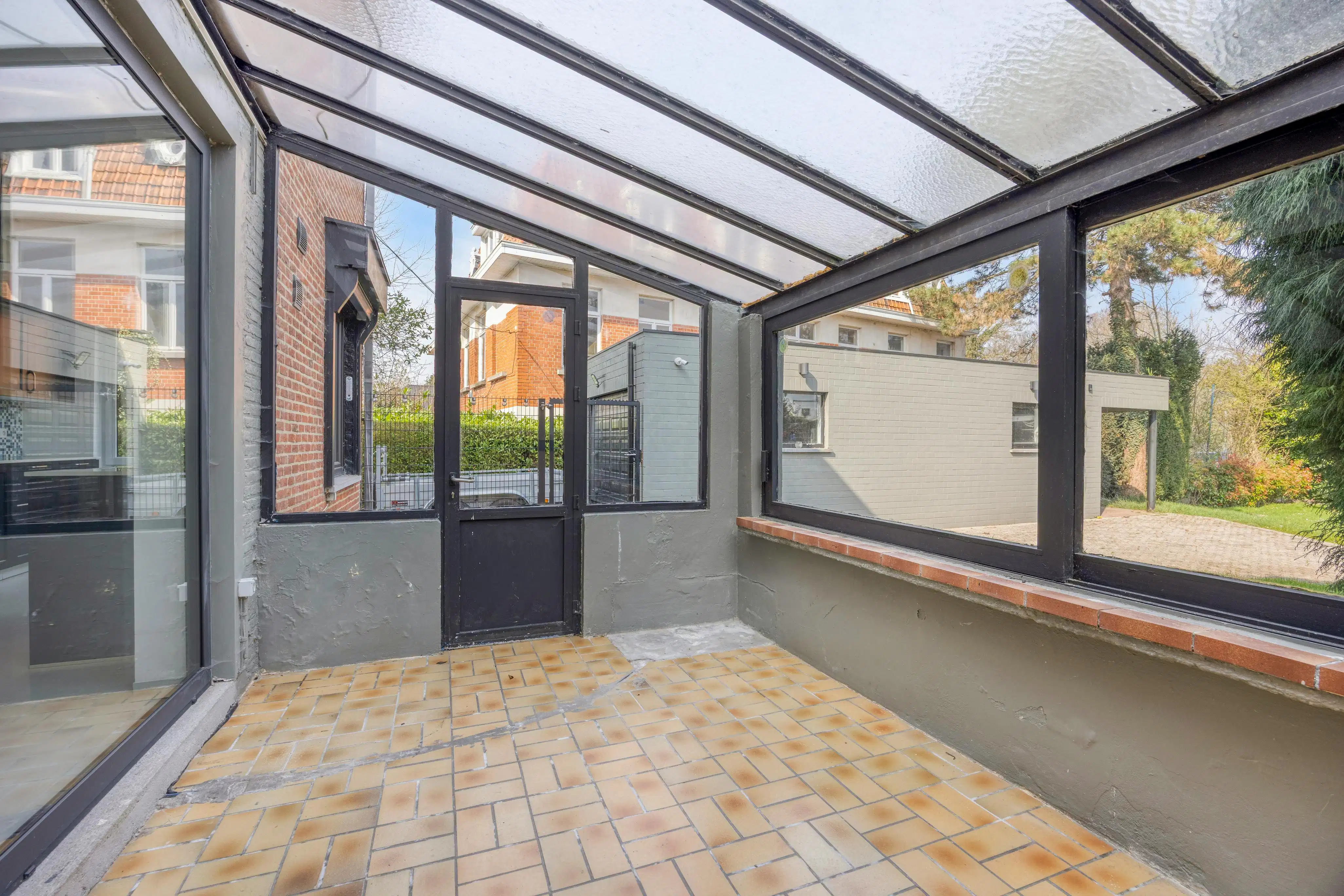 Driegevel huis met 4 slaapkamers, garage en tuin in Wemmel  foto 18