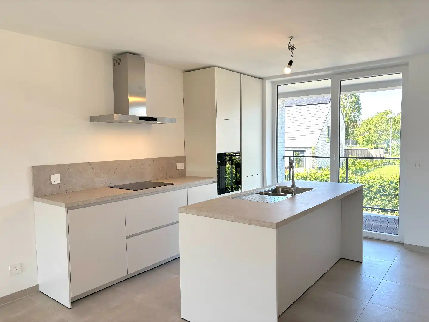 Prachtig nieuwbouwappartement met garage en groot terras! foto 6