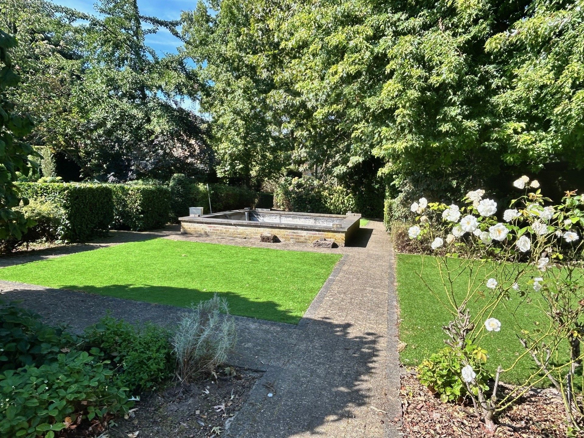 Ruime woning met aangelegde tuin in Rosmeer foto 11