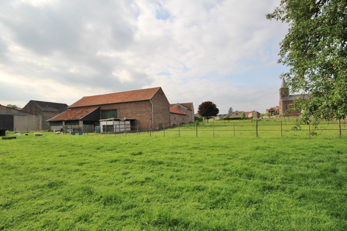 Charmante ruime hoeve met 3 slaapkamers nabij de E40 foto 32