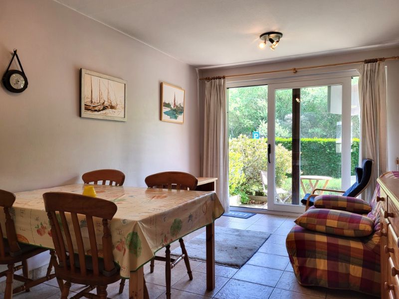 Zonnig 2-slaapkamer appartement te koop foto 2