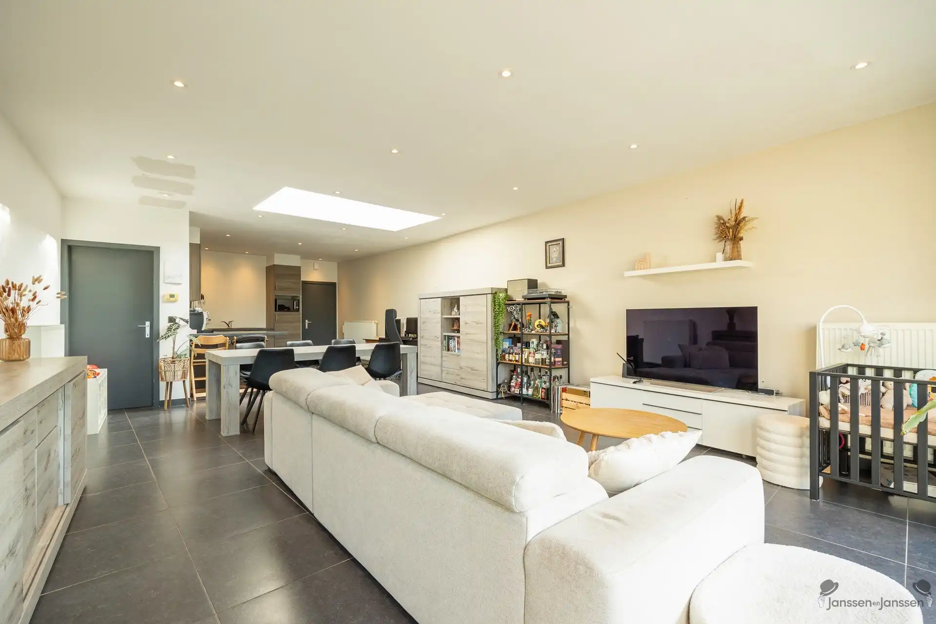 Ruime energiezuinige woning  in hartje Hamme foto 6