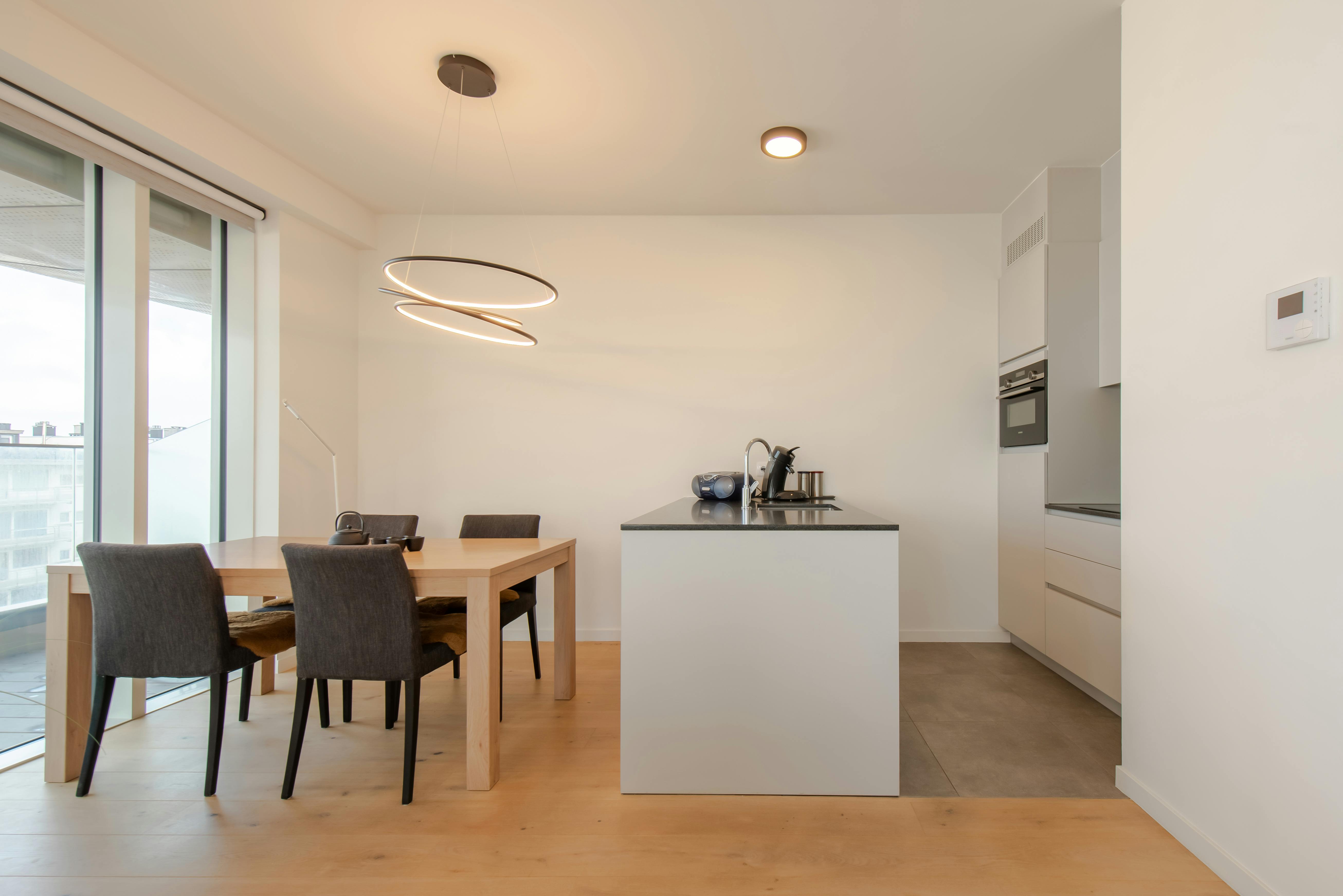 Prachtig 2 slaapkamer appartement met zicht op zee  foto 9