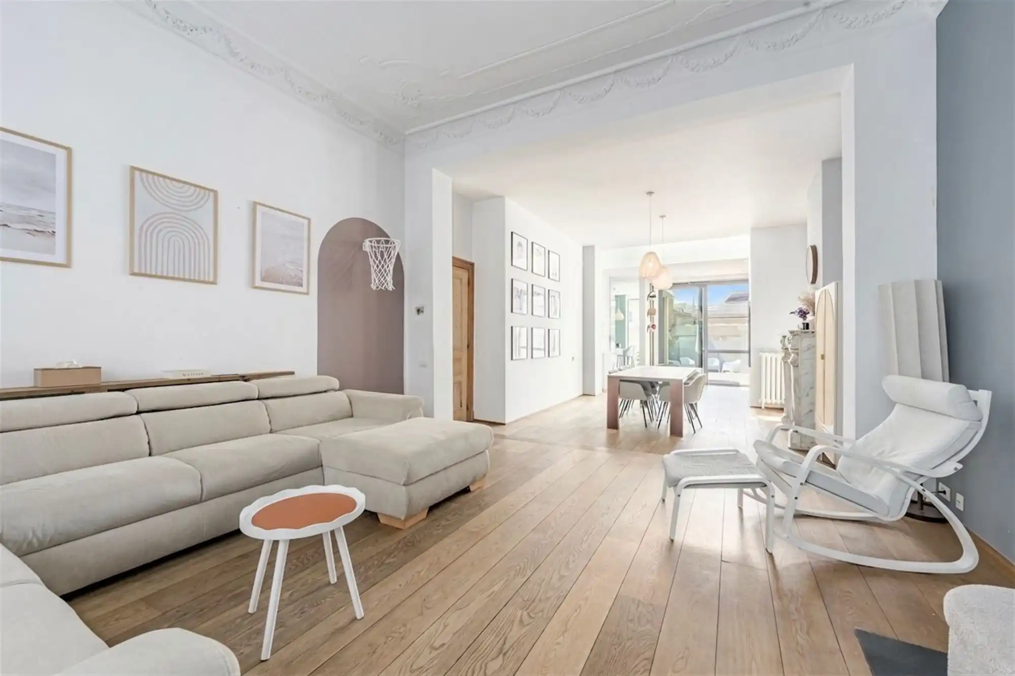 Statige herenwoning met karakter, ruimte en moderne luxe op toplocatie in Oostende foto 5