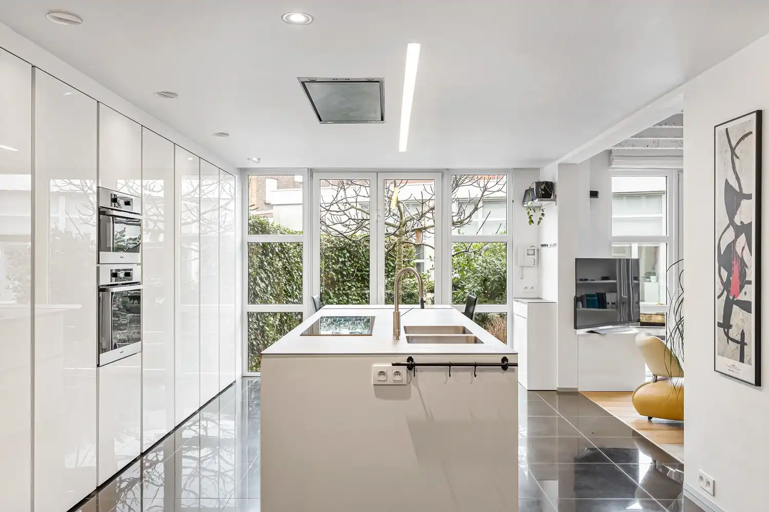 Exclusieve gelijkvloerse loft met 2 slpkrs, terras en staanplaats foto 23