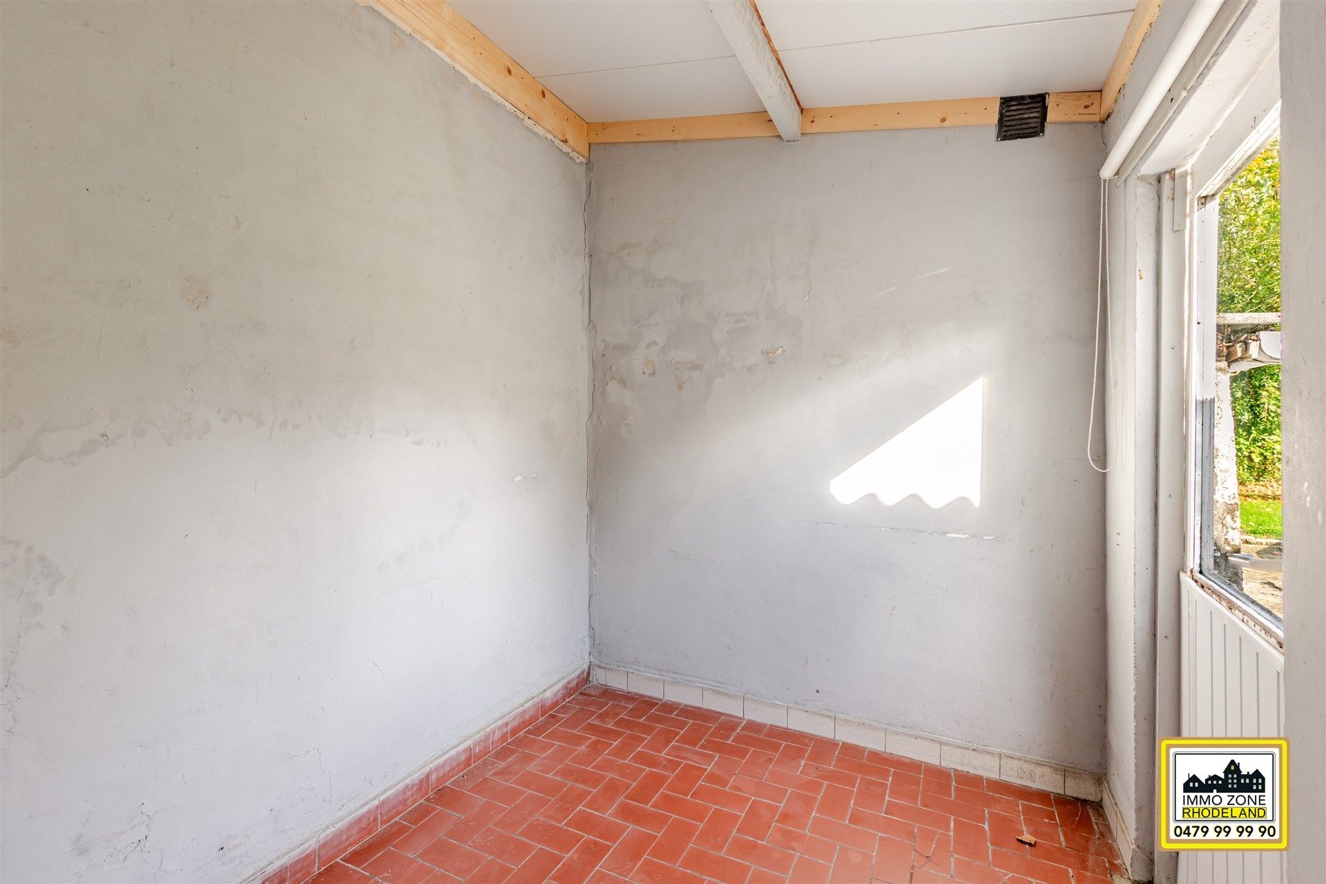 Te renoveren en gunstig gelegen woning.  foto 22