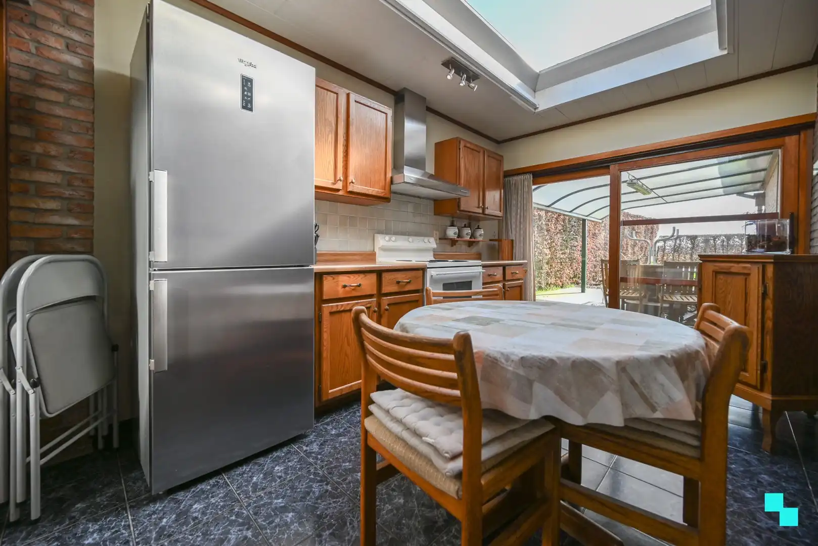 Goed onderhouden villa met garage te Izegem foto 17