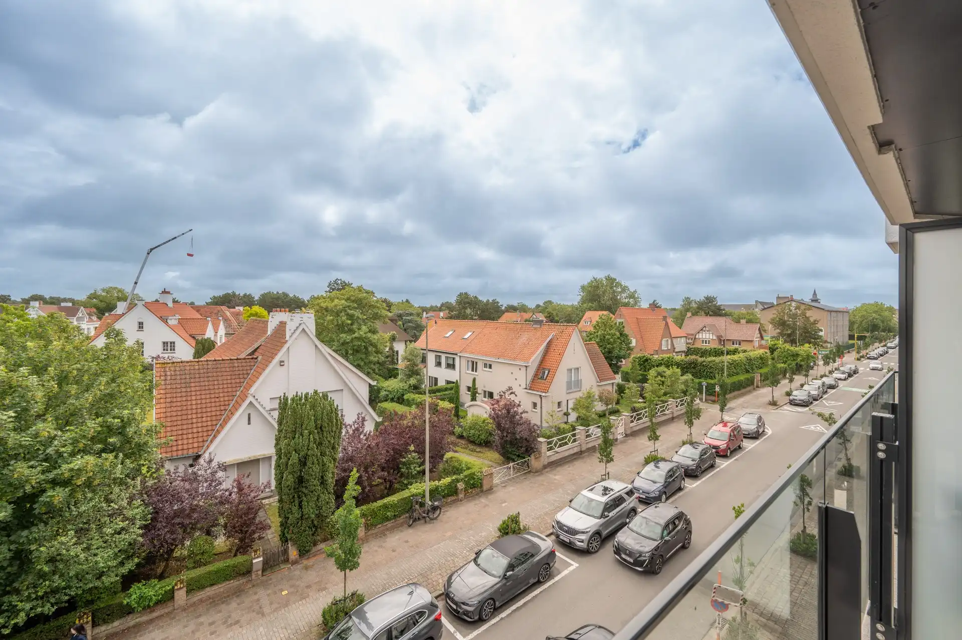 Centraal gelegen gerenoveerd appartement met twee terrassen nabij de Lippenslaan foto 6