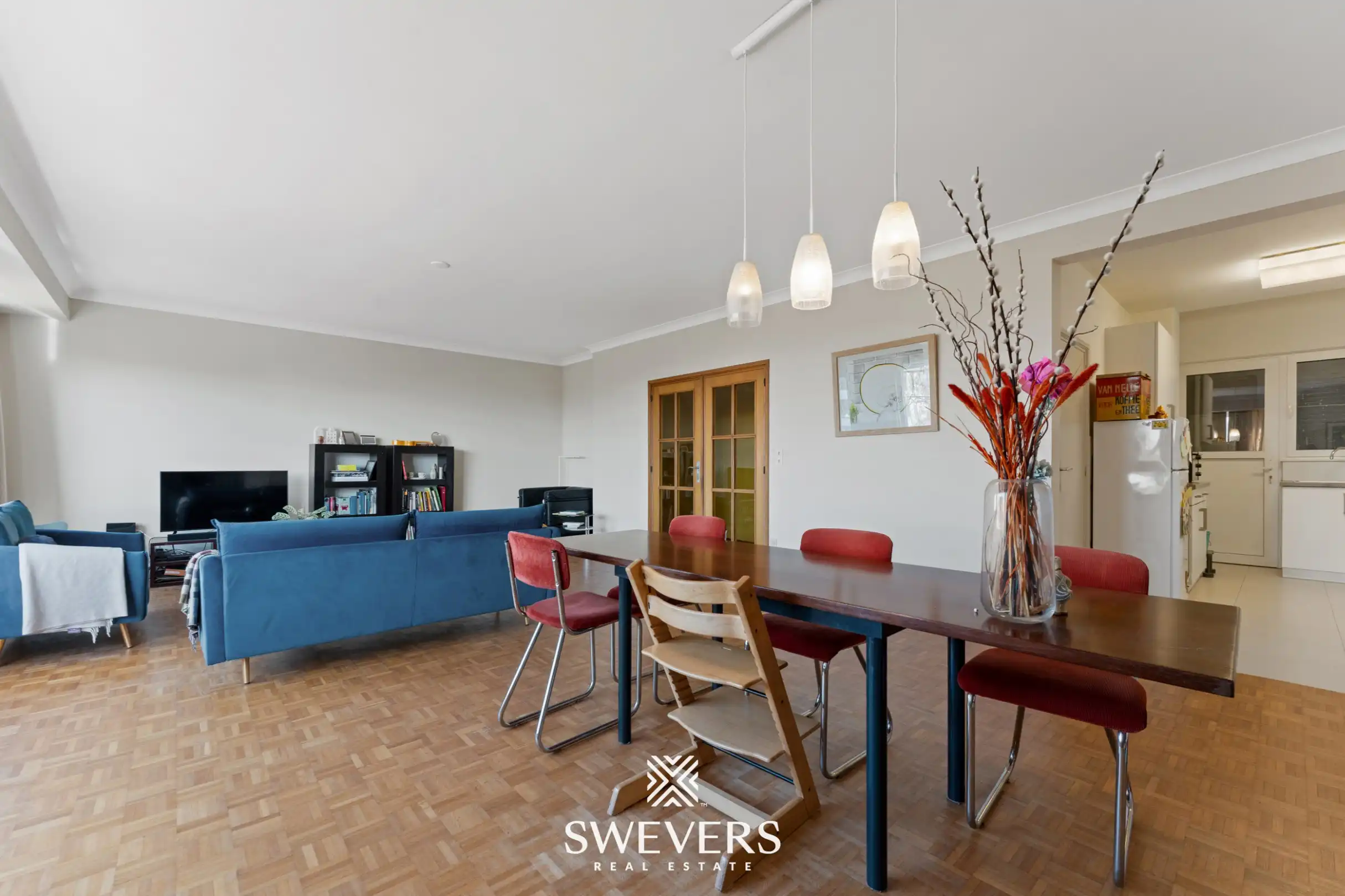 Ruim en lichtrijk appartement met terras in Centrum Hasselt foto 2