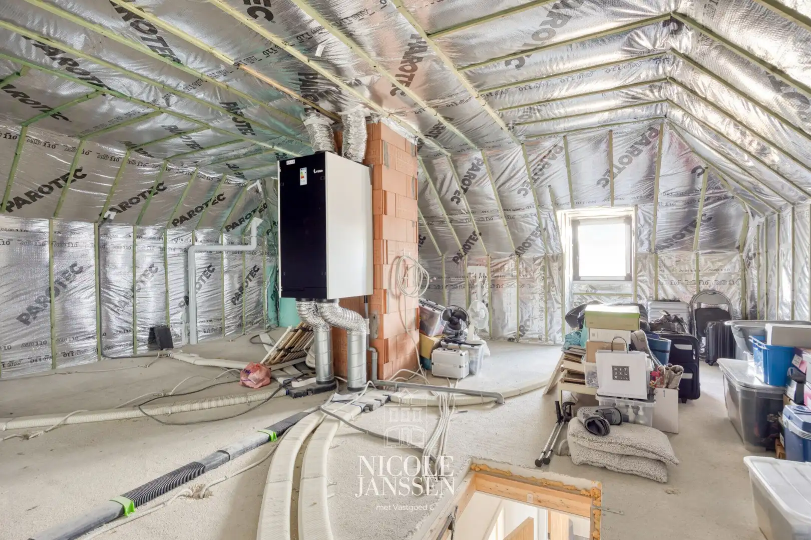 Handelspand met bovenwoning foto 40