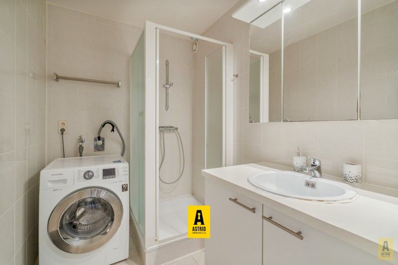 Instapklaar appartement op ideale ligging! foto 14