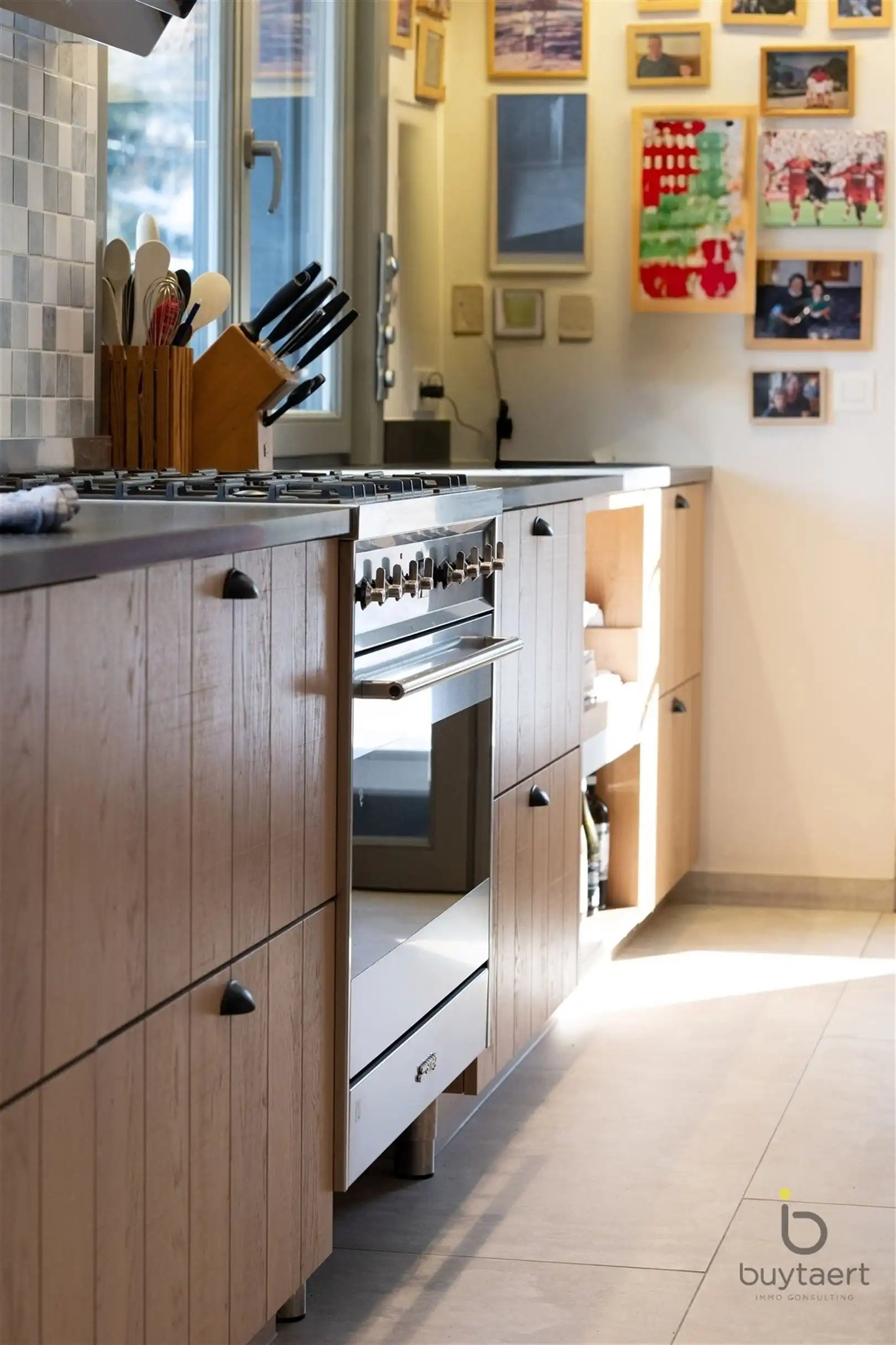 Villa met praktijk of  kangoeroewoning en Zuid - West tuin. foto 13