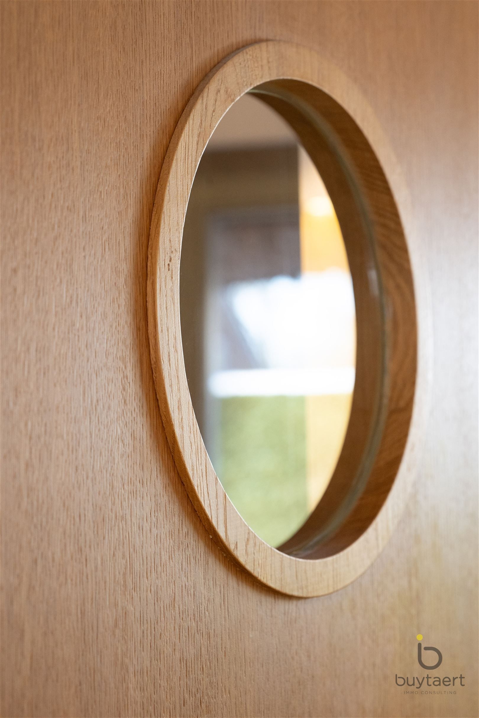 Villa met praktijk of  kangoeroewoning en Zuid - West tuin. foto 13