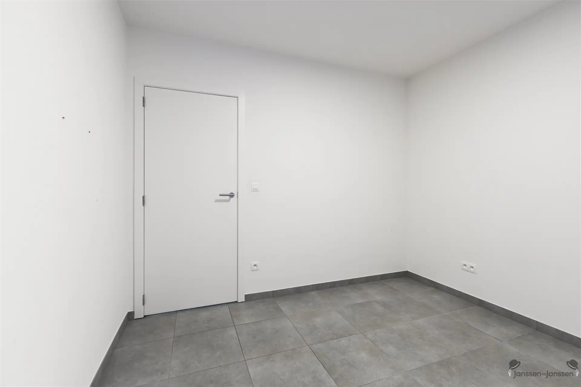 Instapklaar energiezuinig gelijkvloers appartement met 3 slaapkamers te Tessenderlo-Ham foto 8