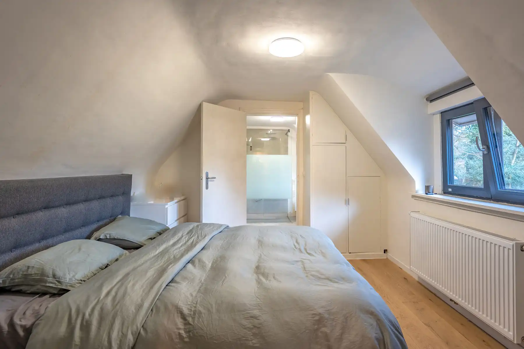 Instapklare woning met 4 slpks en ruime tuin in Kalmthout foto 10