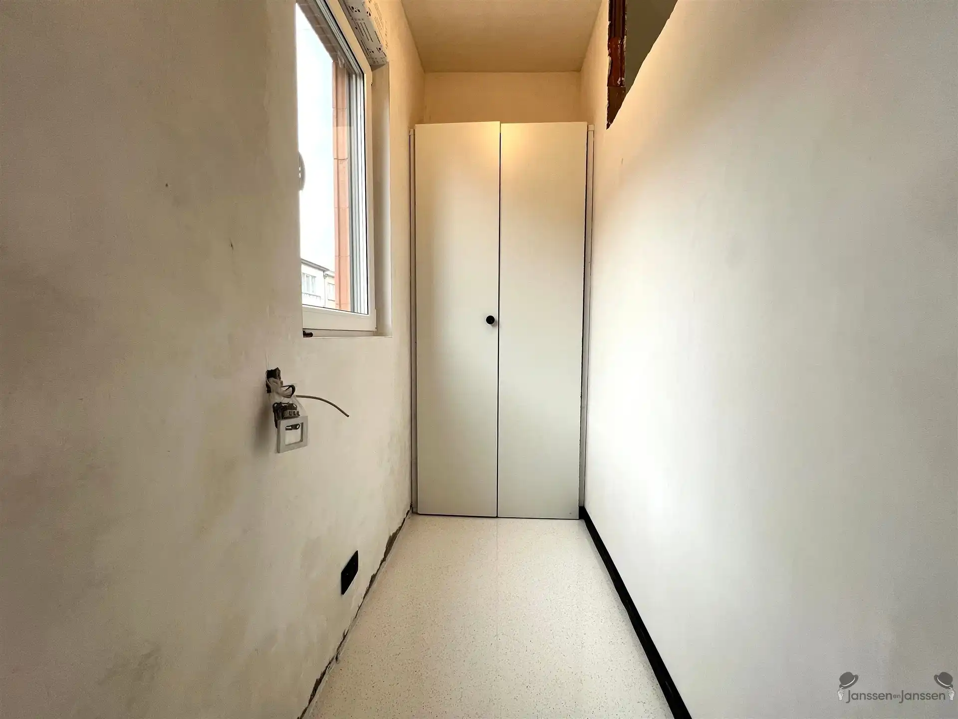 Gerenoveerde rijwoning met 2 slaapkamers foto 15