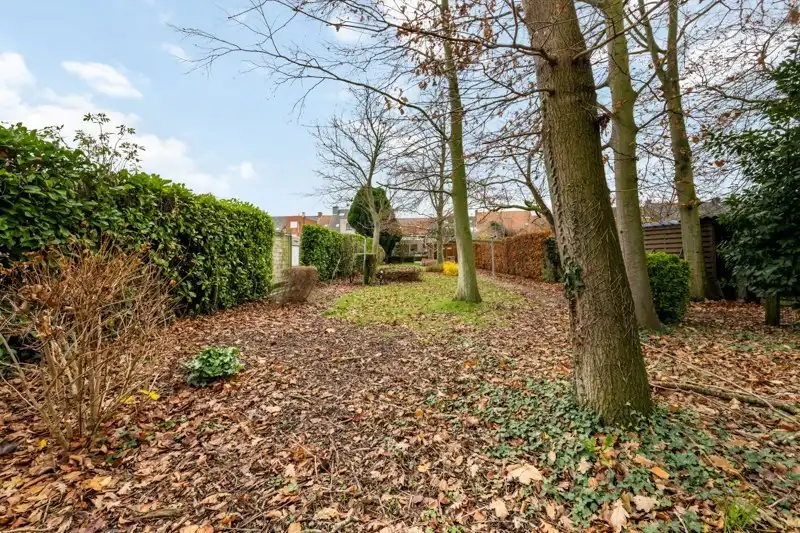 Uitstekend gelegen handelspand met woonst in Eernegem foto 26