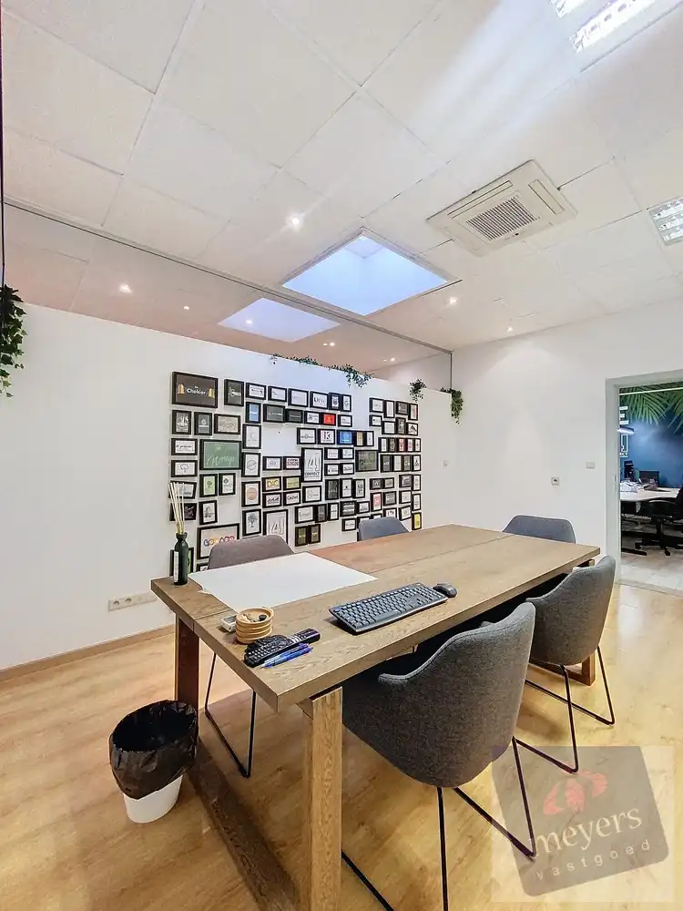 Kantoor- en handelsruimte van ca. 155 m² in het centrum van Alken foto 8