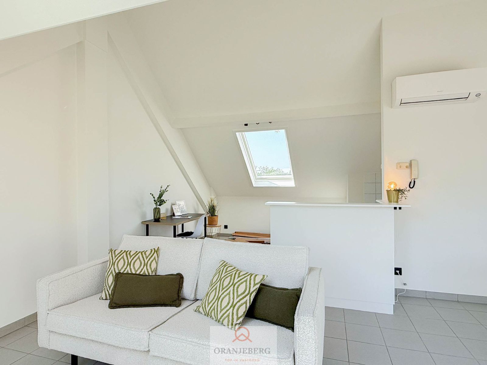 Lichtrijk 1 slpk-appartement met terras Sint-Amandsberg! foto 12