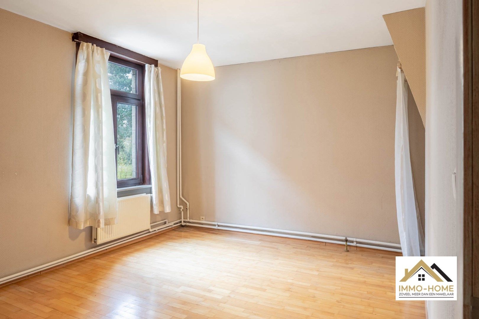 Zeer ruime woning met veel potentieel!  foto 16