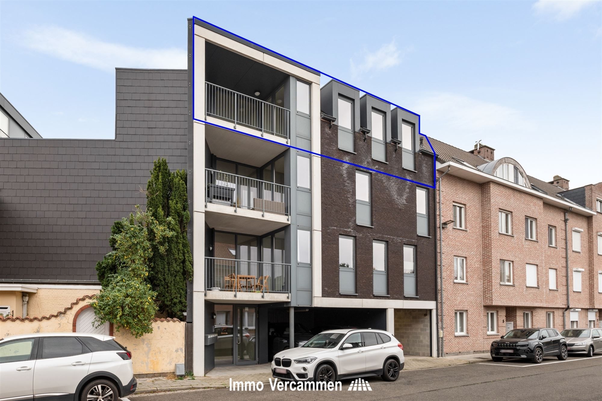 Recent dakappartement met 2 slaapkamers te Mechelen foto {{pictureIndex}}