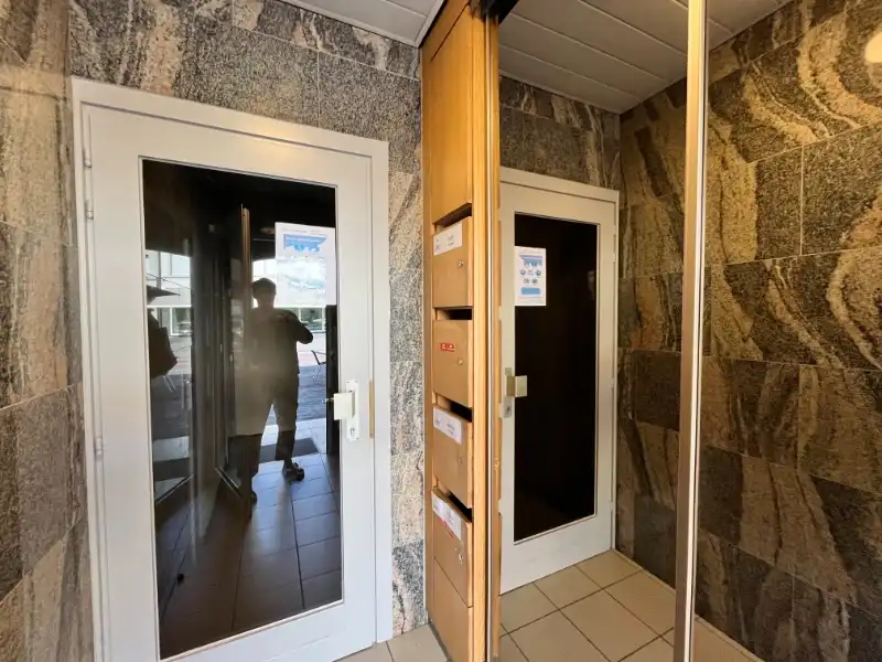 2 slaapkamer appartement met terras foto 17
