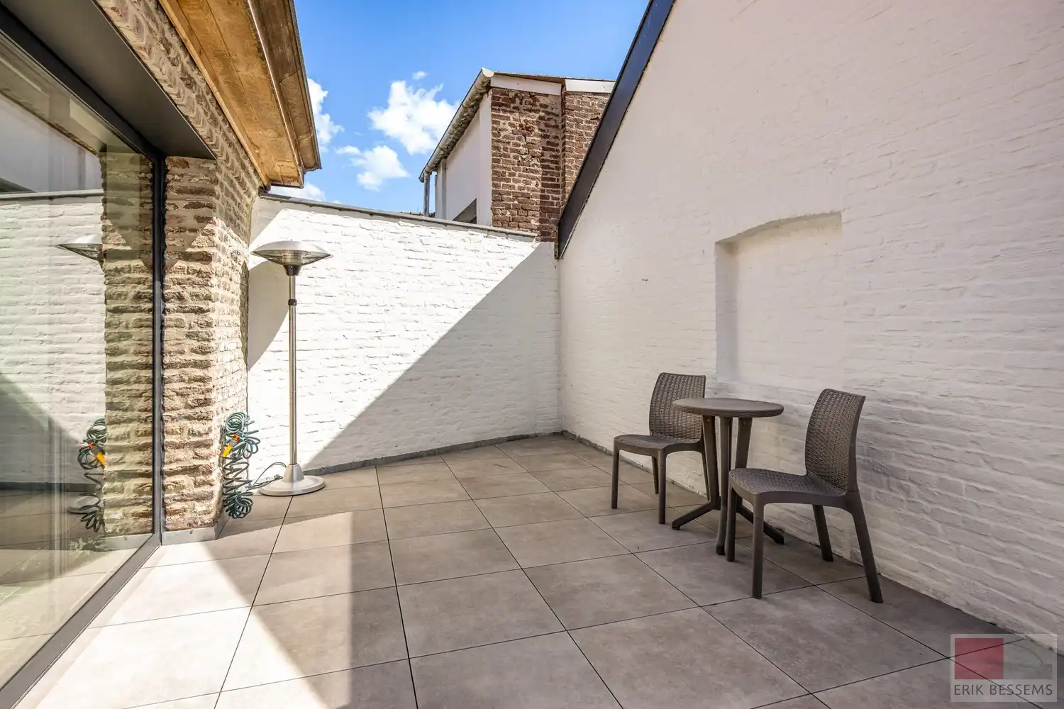 Unieke loft-appartement aan de Oude Kerkstraat 55 in Dilsen-Stokkem foto 26