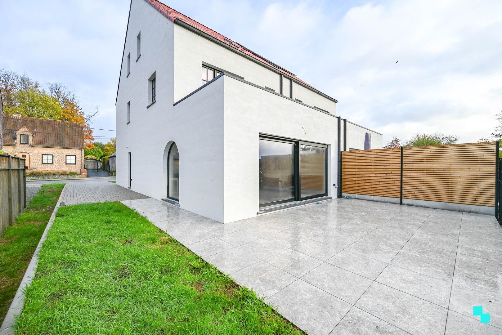 Ruime halfopen bebouwing in Zwevegem foto 28