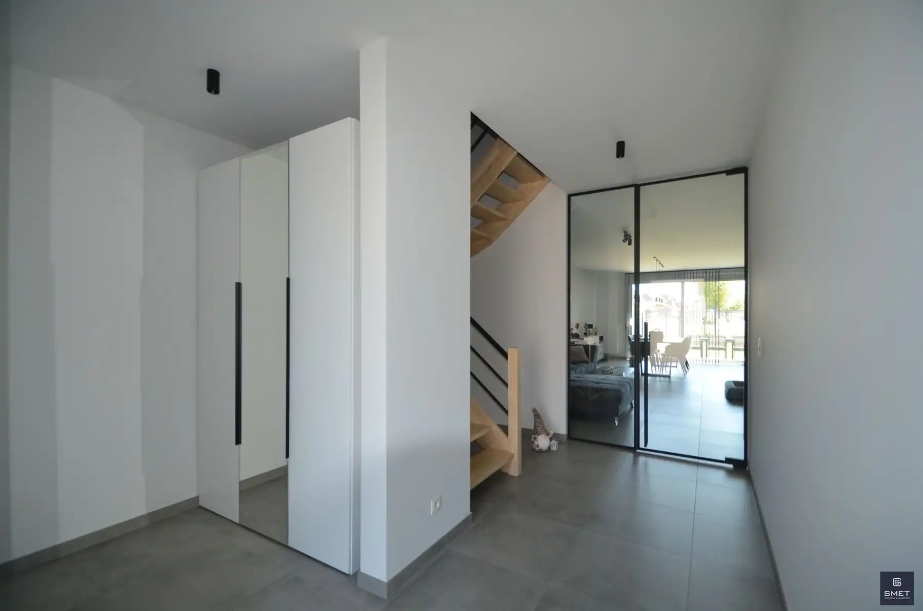 RECENTE  BEN-WONING  MET 5 SLPKS, TUIN EN GAR. foto 4