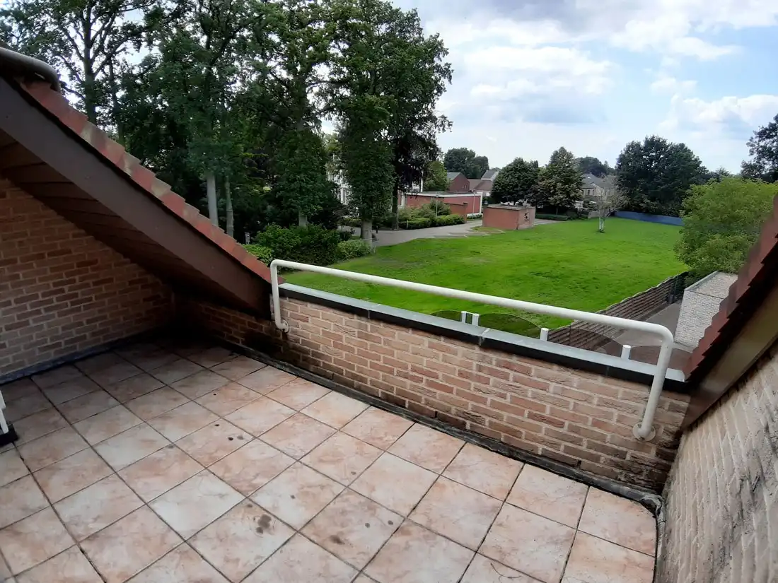 Ruim appartement op de 2de verdieping te Achel foto 30