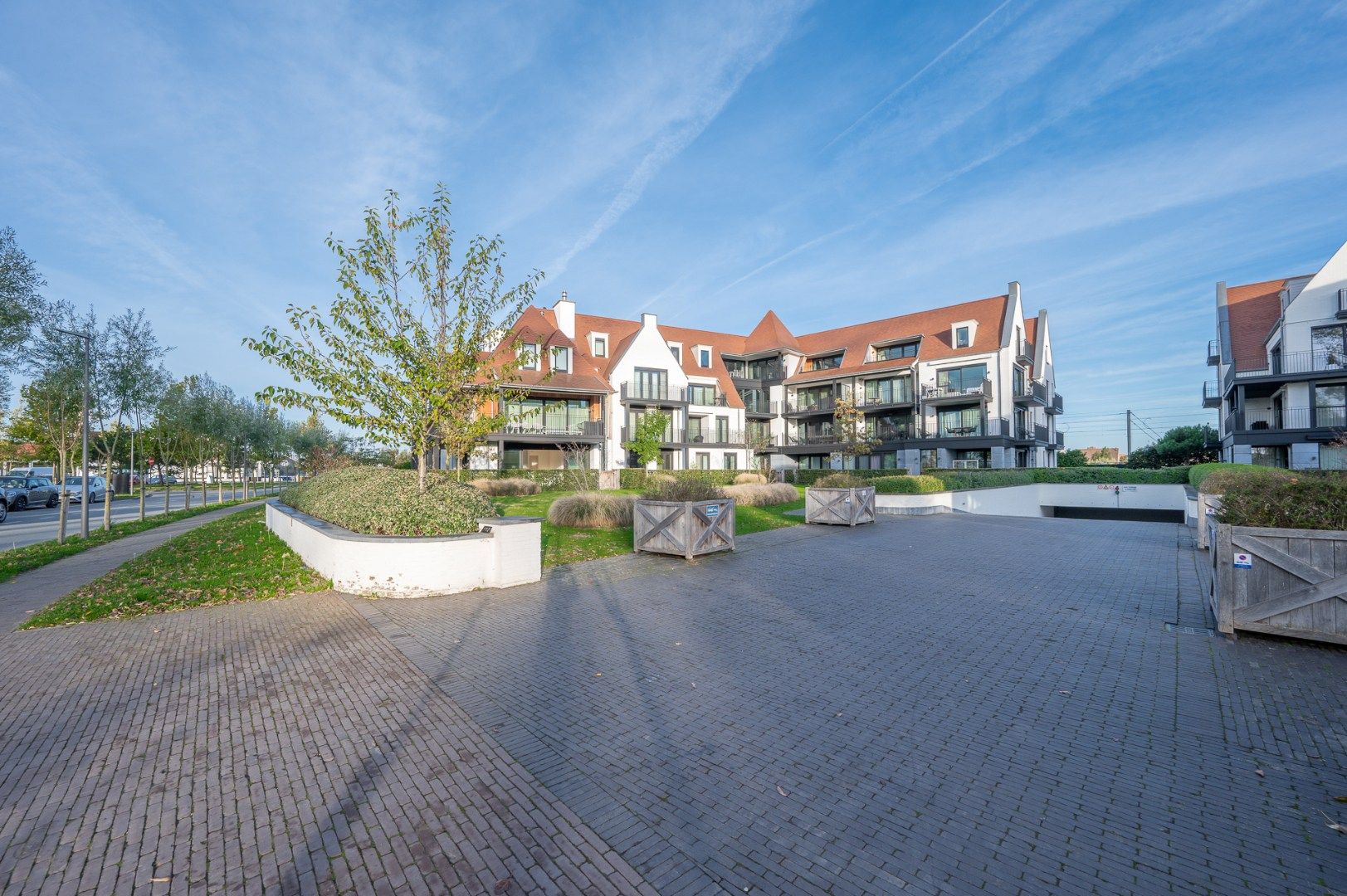 TUIN APPARTEMENT - DUINENWATER – KNOKKE foto {{pictureIndex}}