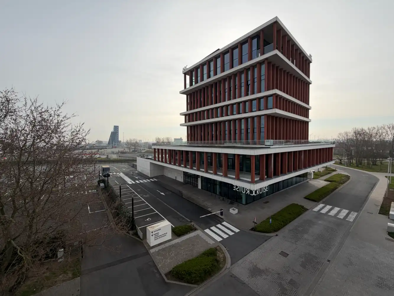Appartement met twee slaapkamers en terras met zicht op de Haven te Zeebrugge. foto 8