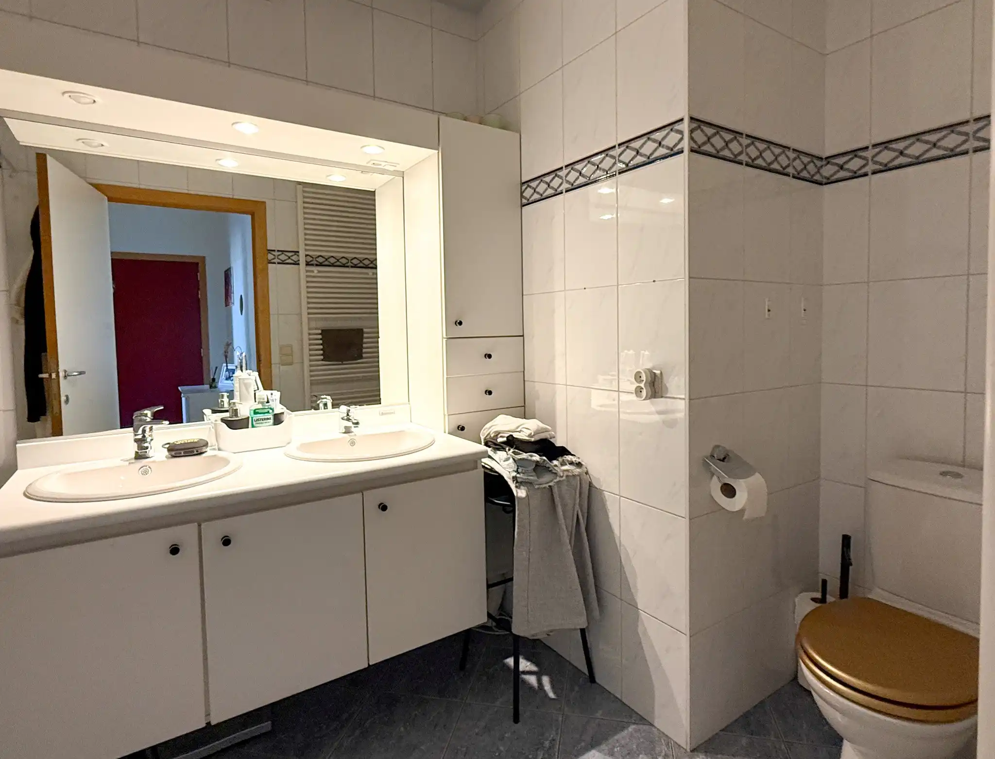 Rustig gelegen appartement dichtbij het centrum van Beveren met autostaanplaats foto 7