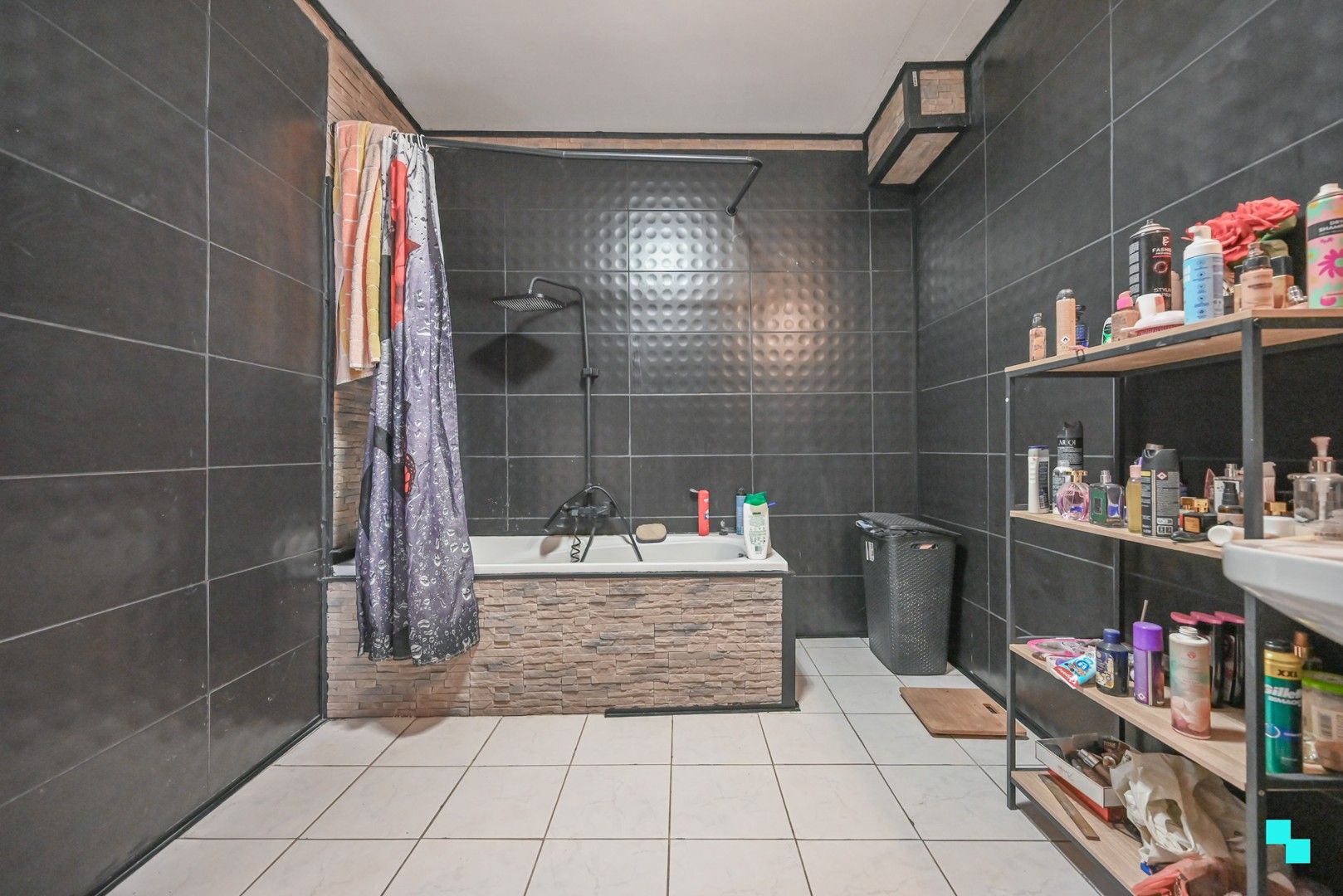 Appartementsgebouw met 3 verhuurde entiteiten in hartje Izegem foto 7