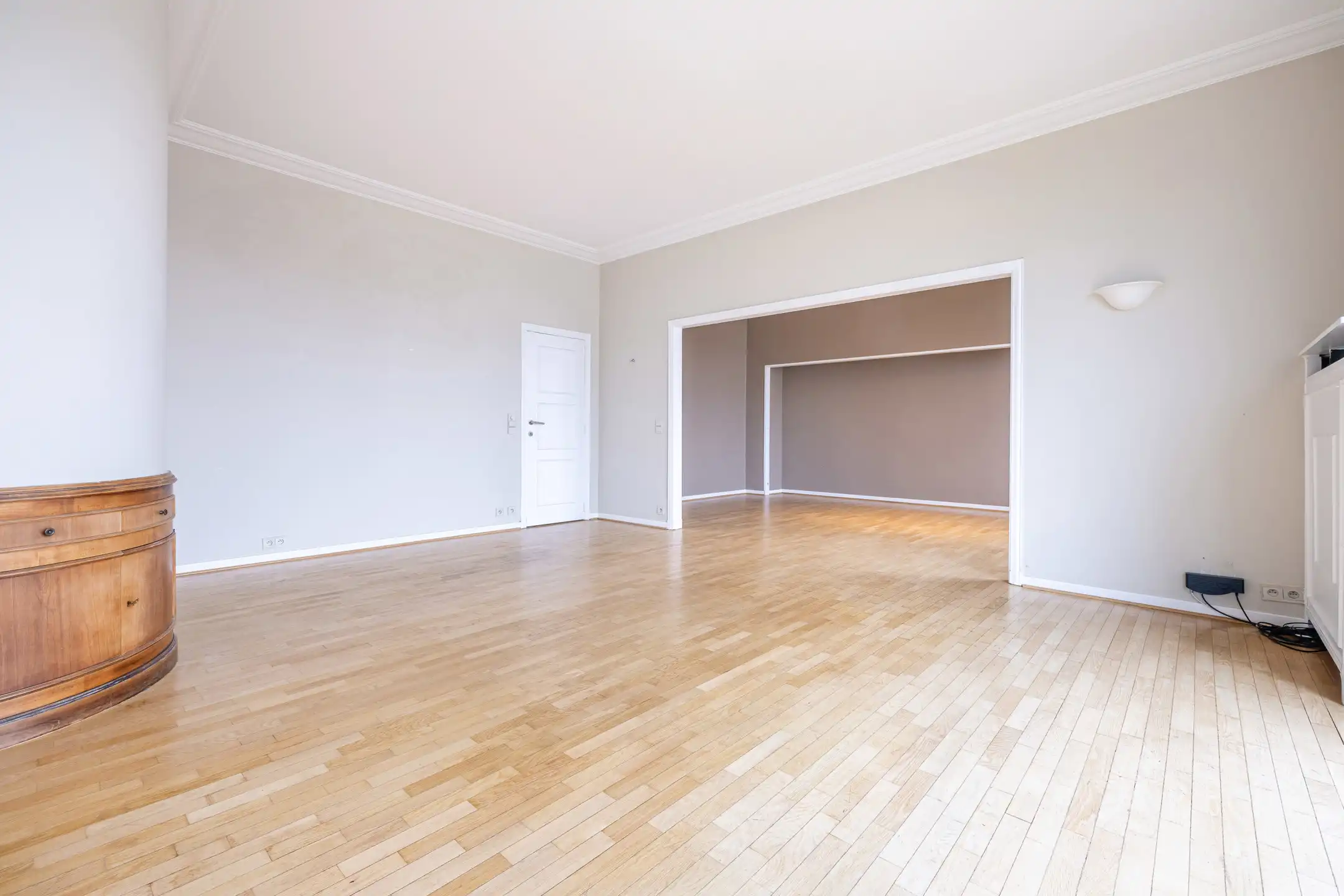 Appartement met 4 slaapkamers aan de Louizalaan foto 9