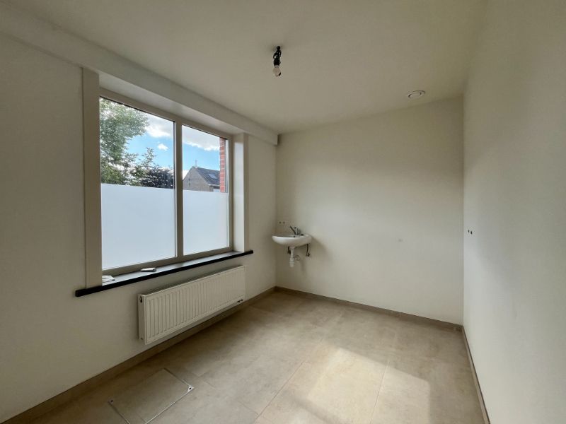 Gerenoveerde woning met tuin en garage! foto 5
