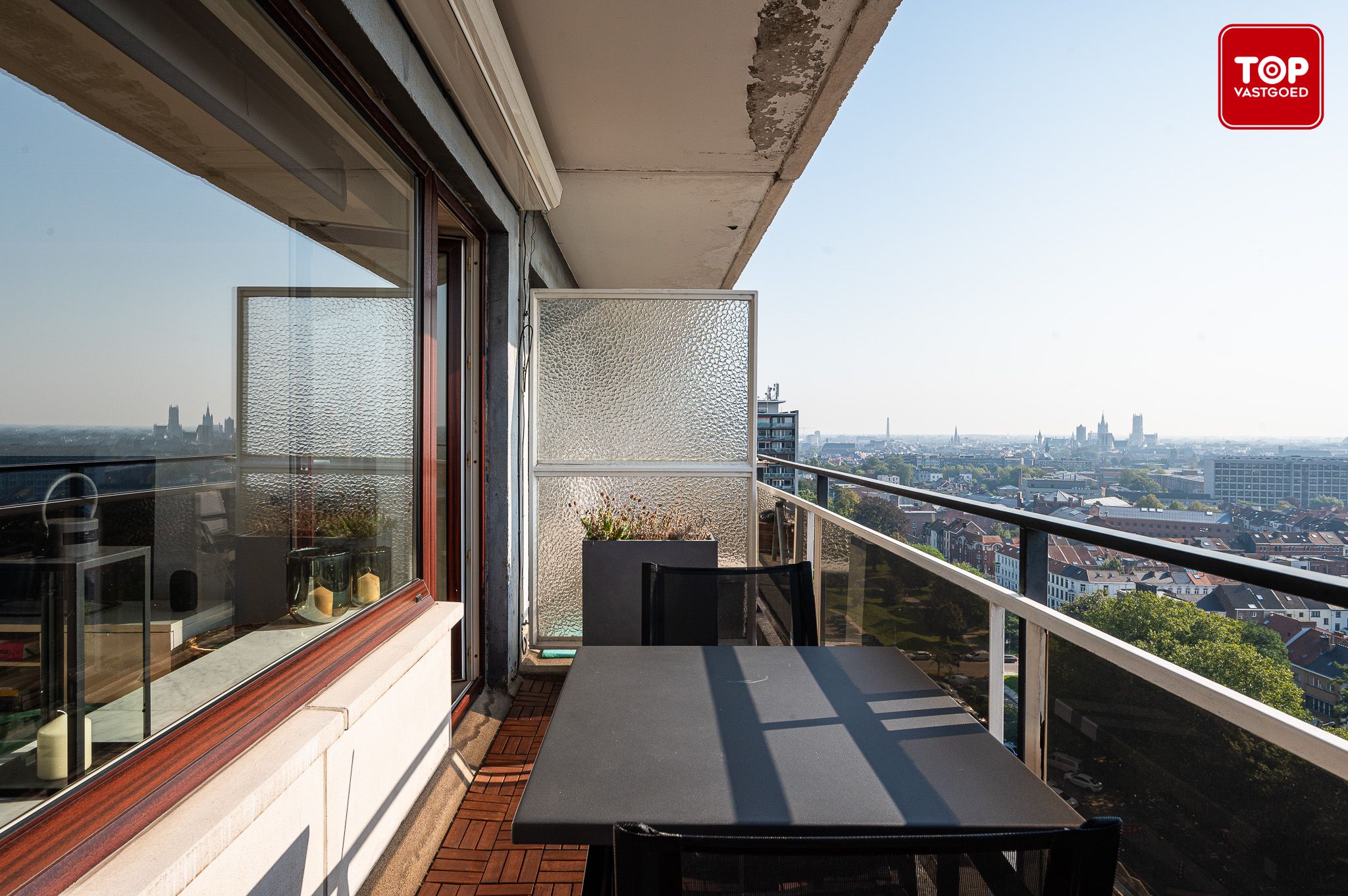 Instapklaar appartement met 2 slaapkamers en prachtig uitzicht foto 18